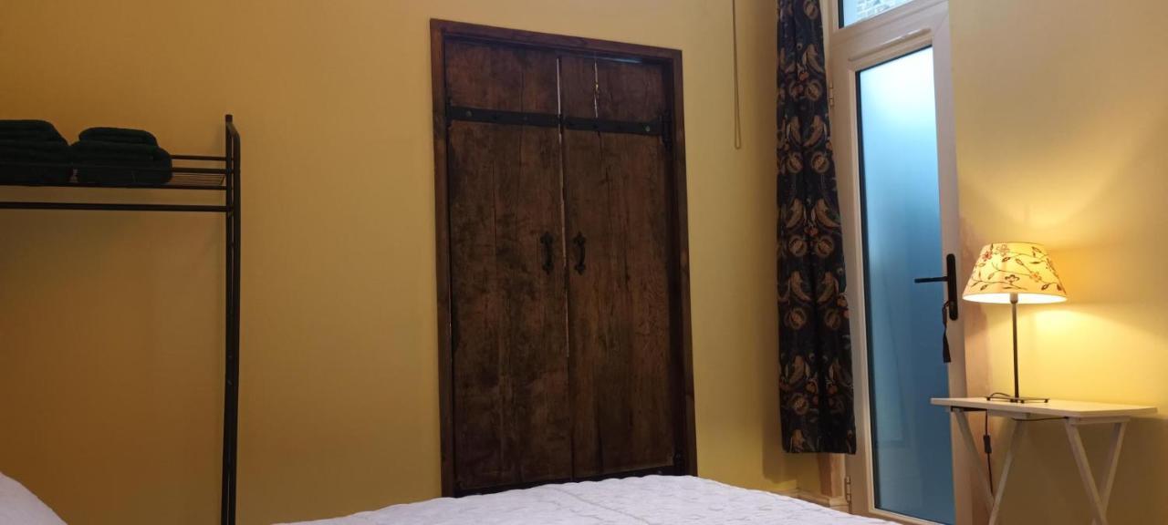 Room With Luxury Private Bathroom & Independent Entrance Near Tube Londres Extérieur photo